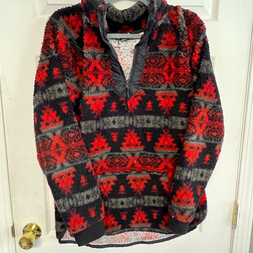 Cabela’s cozy quarter zip pullover